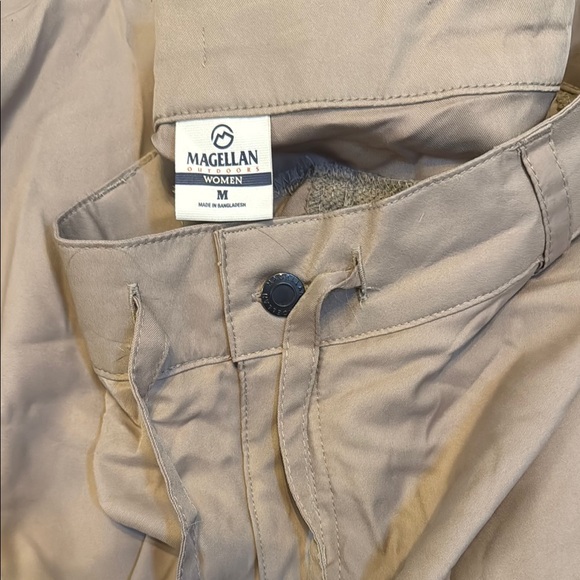 Women’s Tan Hiking Pant - Picture 1 of 2